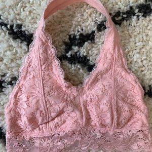 Halter Brellet